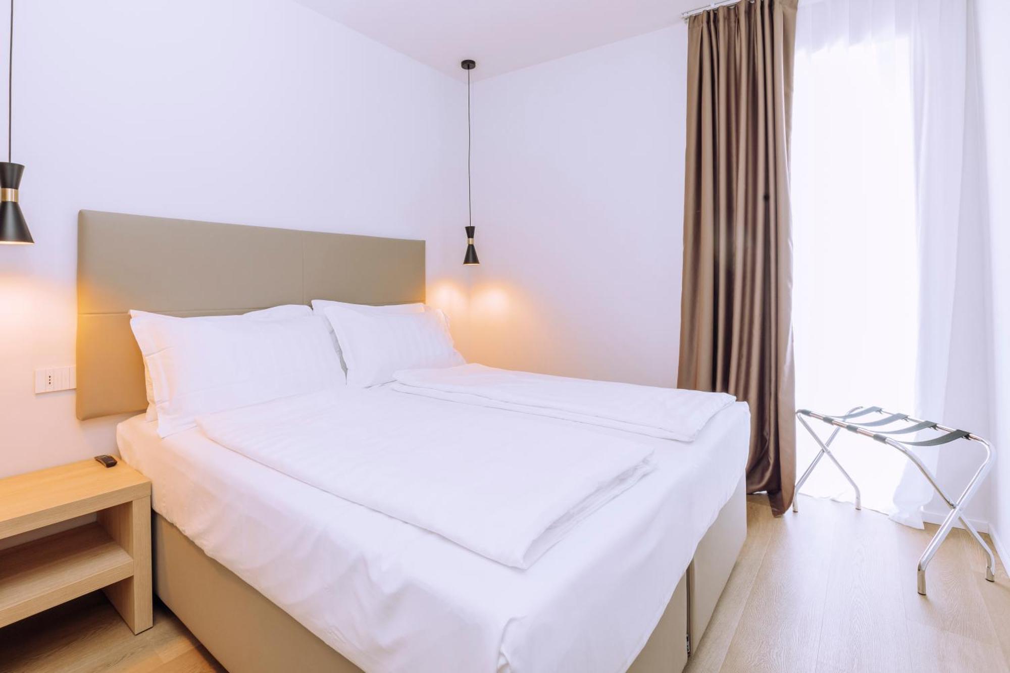 Ah Porticcioli Boutique Apartments San Felice del Benaco Exterior foto